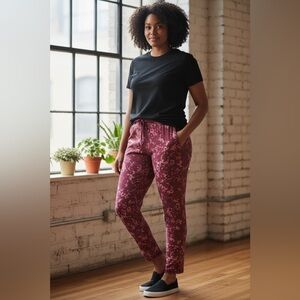 Cuddl Duds Slim Pants Petite Small NWT | Red Floral Knit Soft Stretch Fit